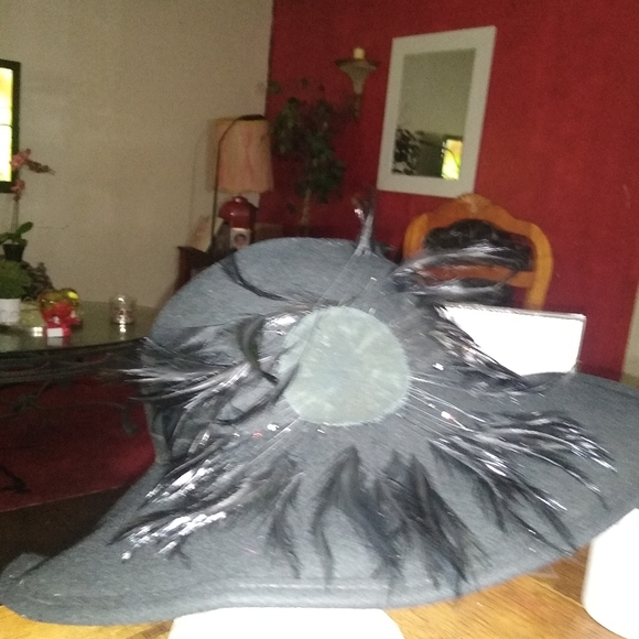 Hat,felt . - Picture 2 of 5